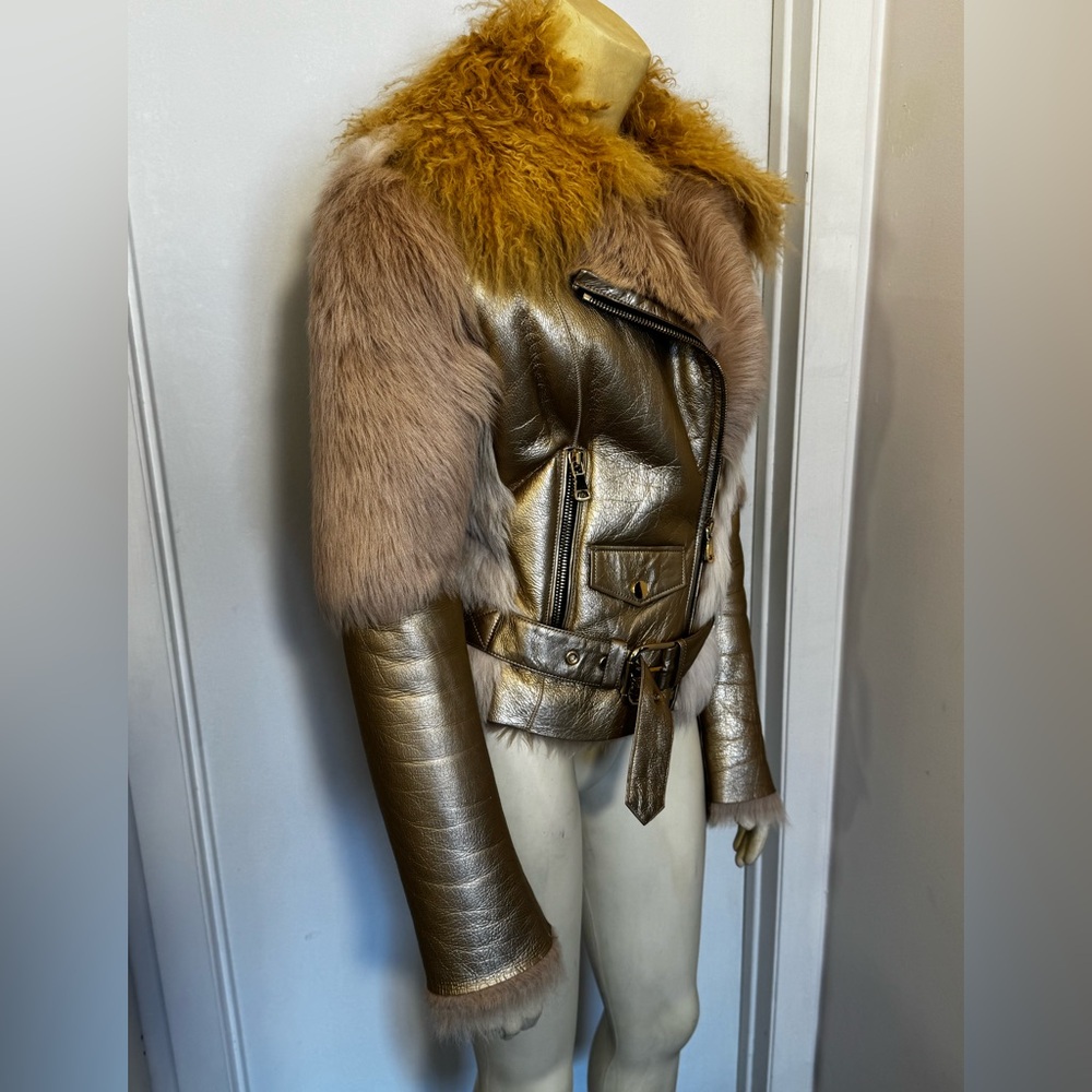 Exclusive Design Winter Jacket. Real leather, real fur. Size Small. New. - Picture 5 of 16